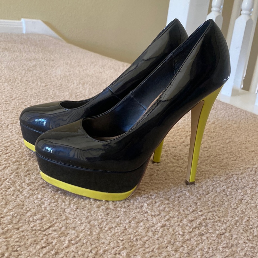 Black high heels 🖤